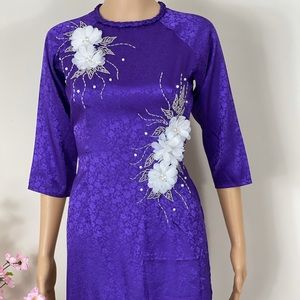 Ao dai Lụa nhu y thiết kế, New beautiful Vietnamese
size M Vietnam (US size 2)